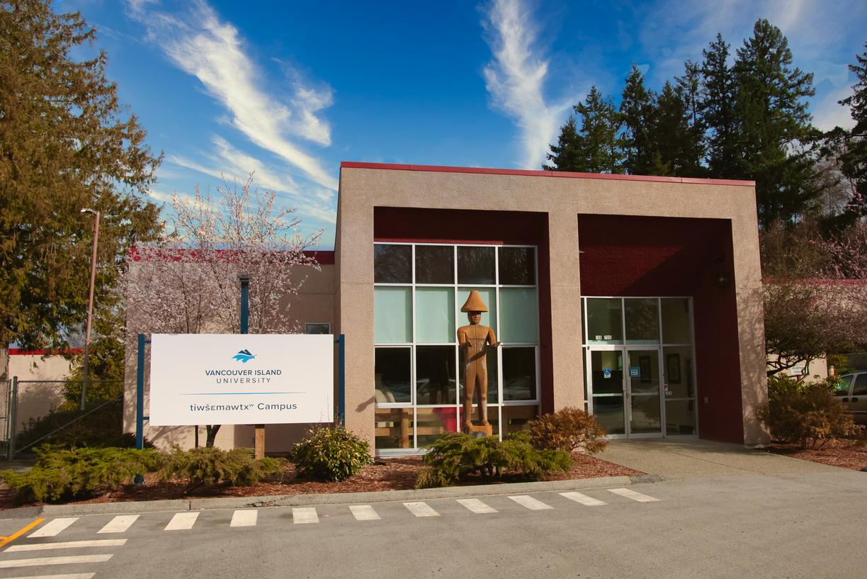 VIU tiwsemawtxw campus at 7085 Nootka Street, Powell River